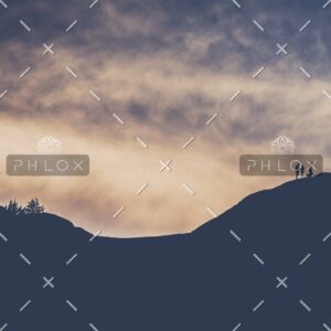 demo-attachment-341-photo-1473798778802-efbba458877d